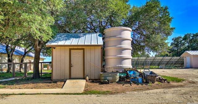 224 ROLLING VIEW DR, Boerne, TX 78006