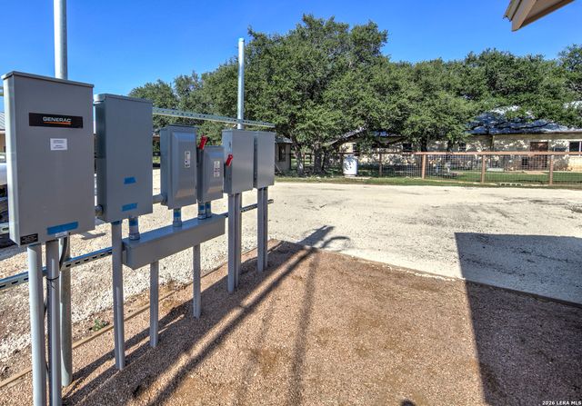 224 ROLLING VIEW DR, Boerne, TX 78006
