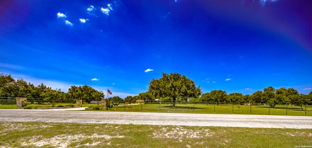 224 ROLLING VIEW DR, Boerne, TX 78006
