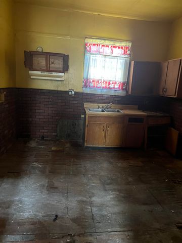 1211 SYLVAN ST, Memphis, TN 38107