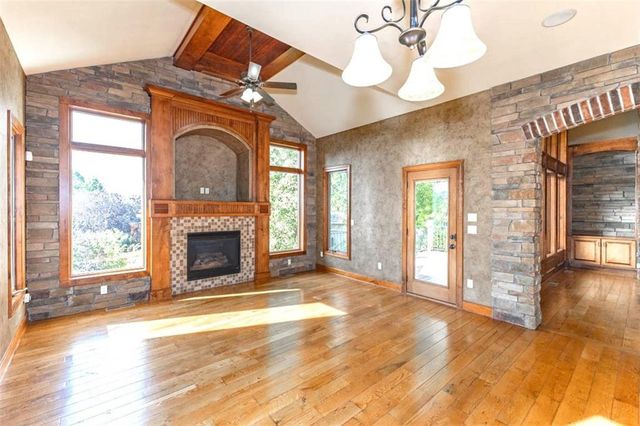 26650 W 100th Place, Olathe, KS 66061