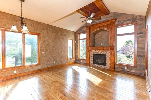 26650 W 100th Place, Olathe, KS 66061