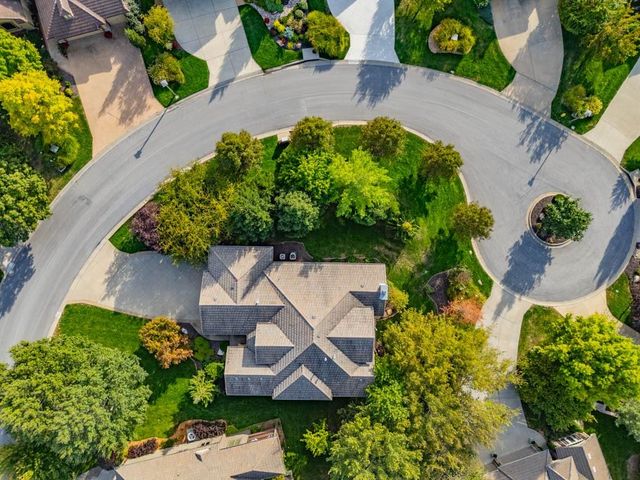 26650 W 100th Place, Olathe, KS 66061