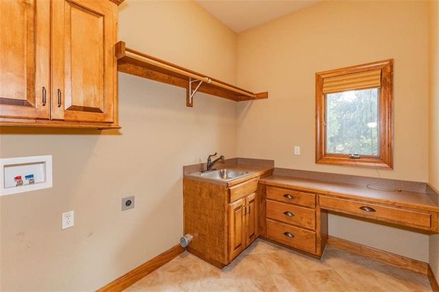 26650 W 100th Place, Olathe, KS 66061