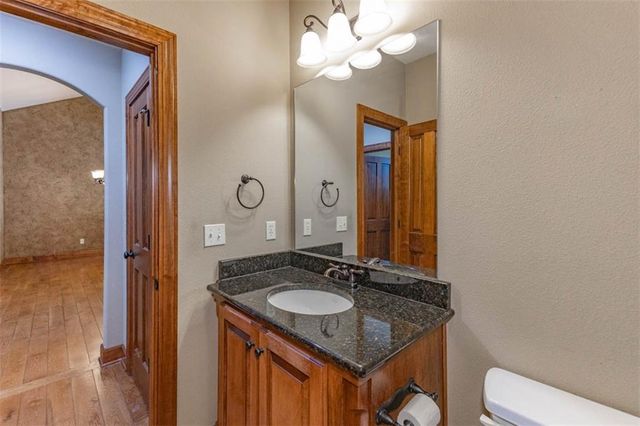 26650 W 100th Place, Olathe, KS 66061