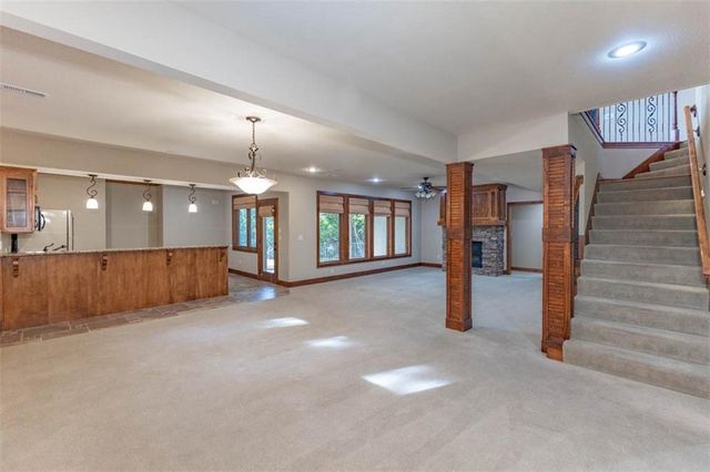 26650 W 100th Place, Olathe, KS 66061