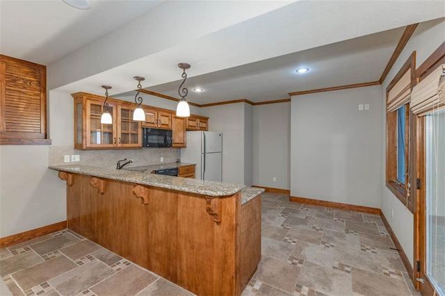 26650 W 100th Place, Olathe, KS 66061