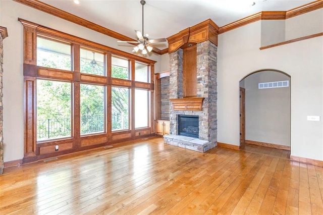 26650 W 100th Place, Olathe, KS 66061