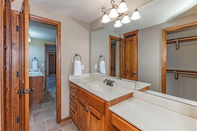26650 W 100th Place, Olathe, KS 66061