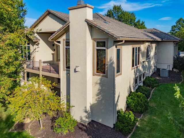 26650 W 100th Place, Olathe, KS 66061