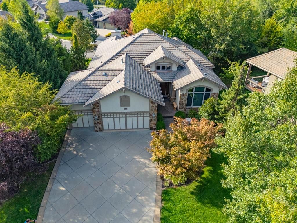 26650 W 100th Place, Olathe, KS 66061