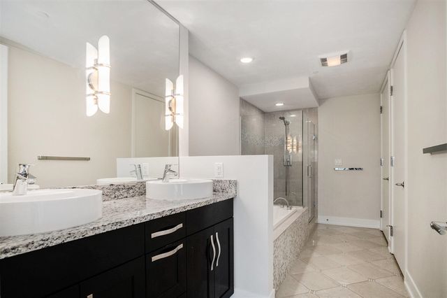 335 Bridge Street Unit: 1406, Grand Rapids, MI 49504