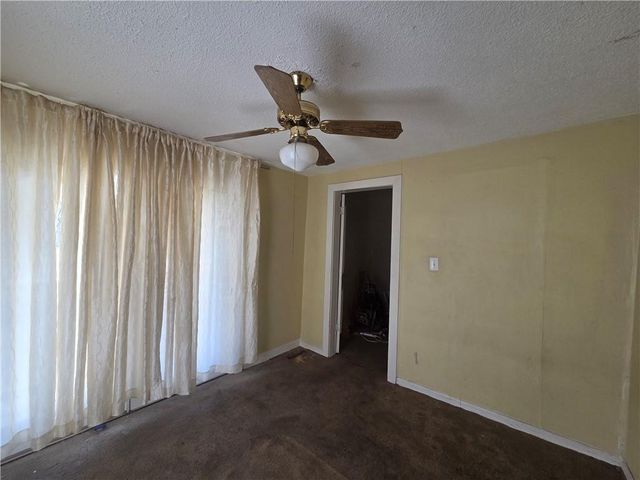 329 S Center Street, Gardner, KS 66030