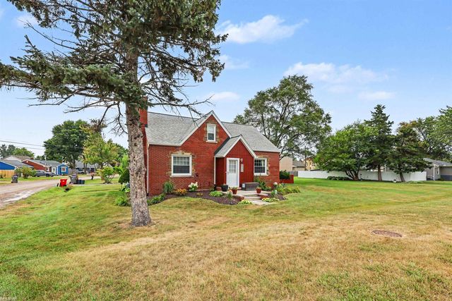 35746 Utica Road, Clinton Twp, MI 48035