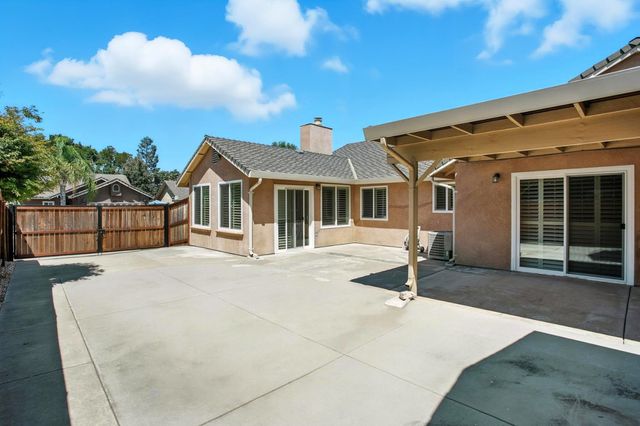906 Ranch Rd, Galt, CA 95632