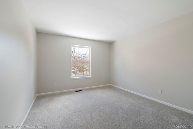 38178 Saratoga Circle, Farmington Hills, MI 48331