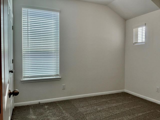 2208 Cornfield DR B, Pflugerville, TX 78660
