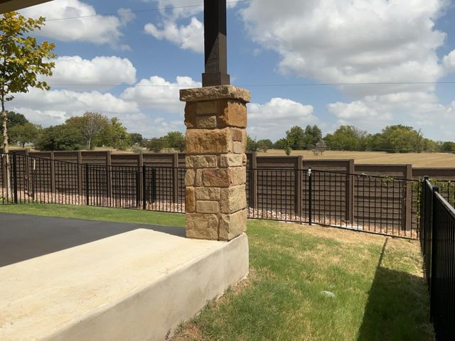2208 Cornfield DR B, Pflugerville, TX 78660