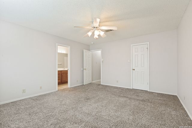 9550 Bare Back Trail, San Antonio, TX 78250