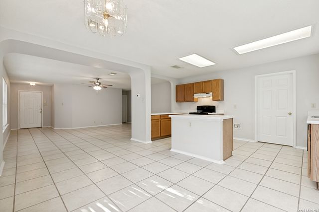 9550 Bare Back Trail, San Antonio, TX 78250