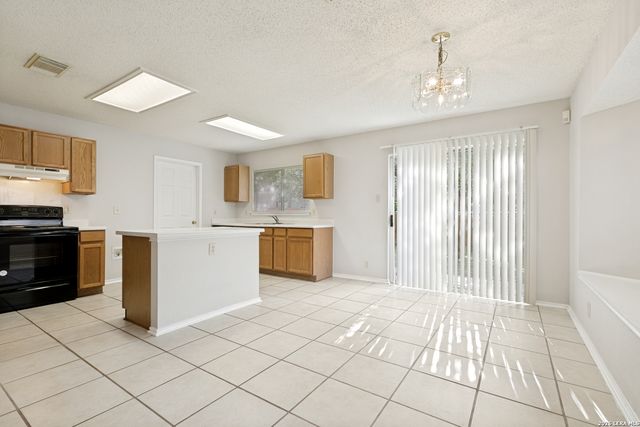 9550 Bare Back Trail, San Antonio, TX 78250