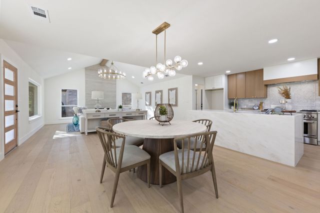 6415 Axton Lane, Dallas, TX 75214