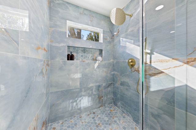 6415 Axton Lane, Dallas, TX 75214