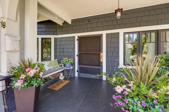 19 Geneva Street, Medford, OR 97504