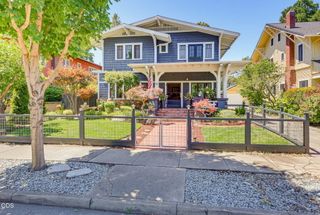19 Geneva Street, Medford, OR 97504