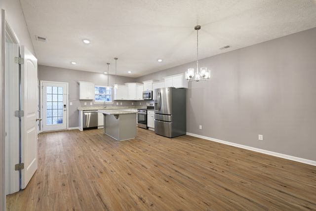 412 Moshe Mualem Pl, La Vergne, TN 37086