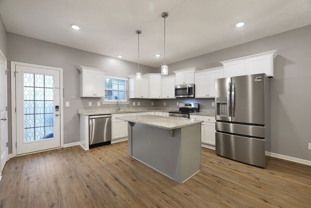 412 Moshe Mualem Pl, La Vergne, TN 37086