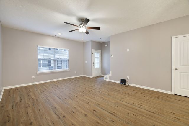 412 Moshe Mualem Pl, La Vergne, TN 37086