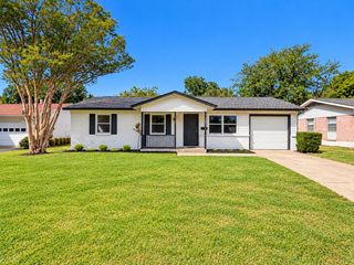 1307 Crestridge Drive, Plano, TX 75075