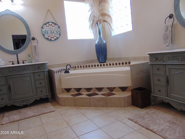 7530 W Bucking Horse Road, Sahuarita, AZ 85629