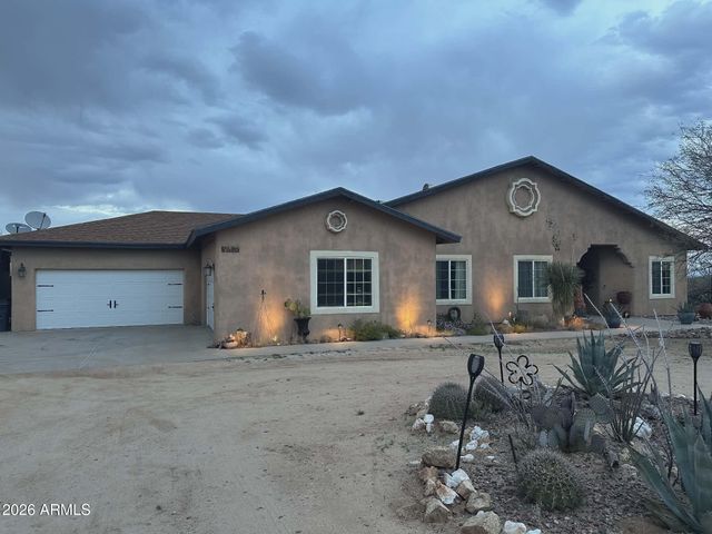 7530 W Bucking Horse Road, Sahuarita, AZ 85629