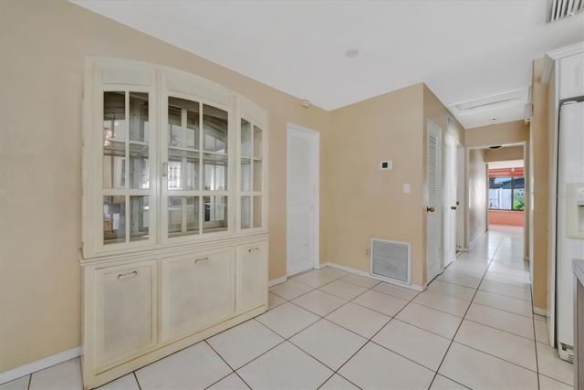 5630 13TH AVENUE N, St Petersburg, FL 33710