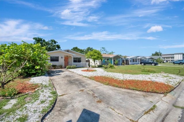 5630 13TH AVENUE N, St Petersburg, FL 33710
