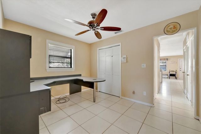 5630 13TH AVENUE N, St Petersburg, FL 33710