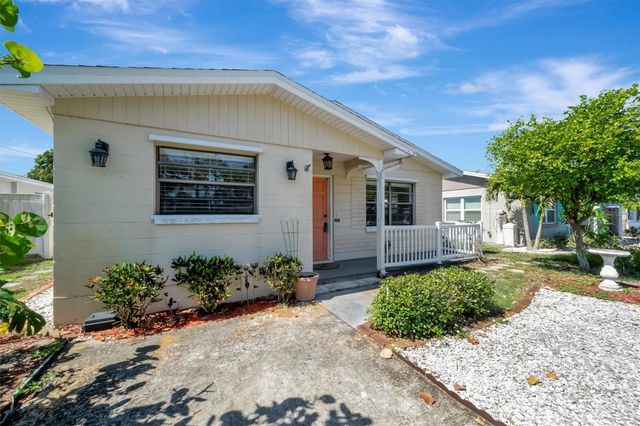 5630 13TH AVENUE N, St Petersburg, FL 33710