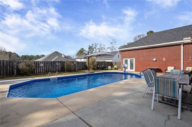 1619 Gold Stream Drive, Saraland, AL 36571