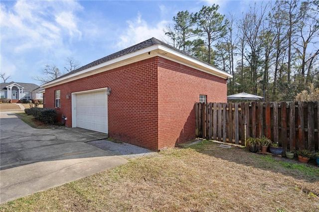 1619 Gold Stream Drive, Saraland, AL 36571