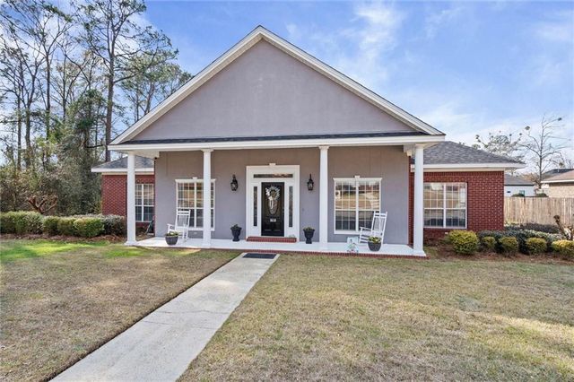 1619 Gold Stream Drive, Saraland, AL 36571