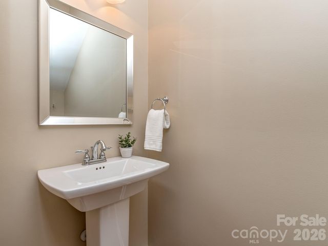 5922 Union Pacific Avenue, Charlotte, NC 28210