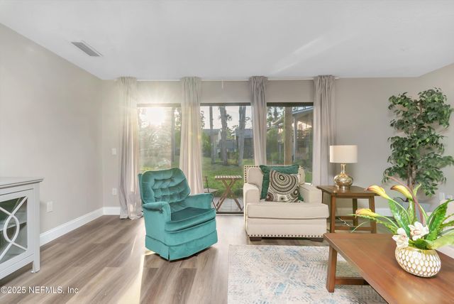 7908 LOS ROBLES Court, 7908, Jacksonville, FL 32256