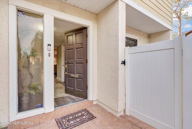 7908 LOS ROBLES Court, 7908, Jacksonville, FL 32256