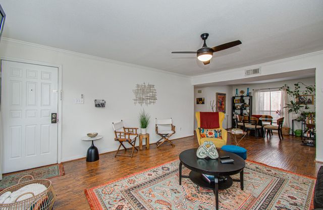 1201 Mcduffie Street 206, Houston, TX 77019