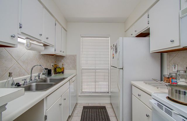 1201 Mcduffie Street 206, Houston, TX 77019