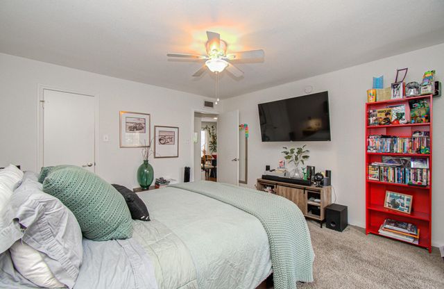 1201 Mcduffie Street 206, Houston, TX 77019