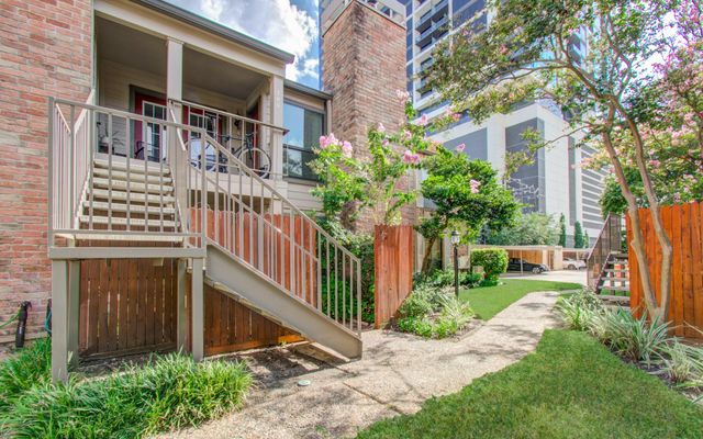 1201 Mcduffie Street 206, Houston, TX 77019