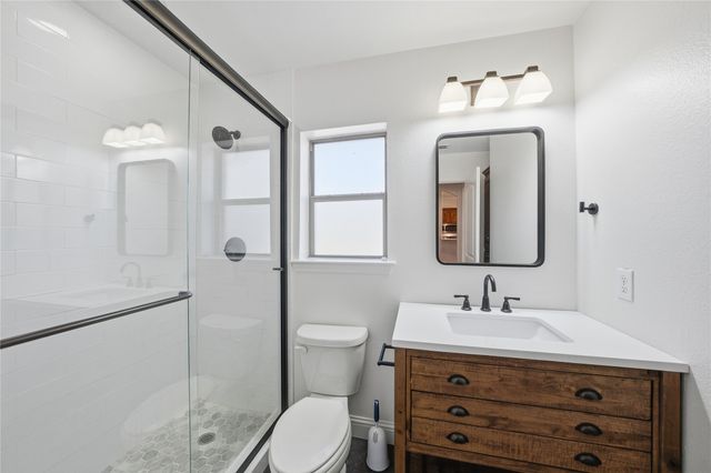 120 Paseo Patricia Street, Gun Barrel City, TX 75156